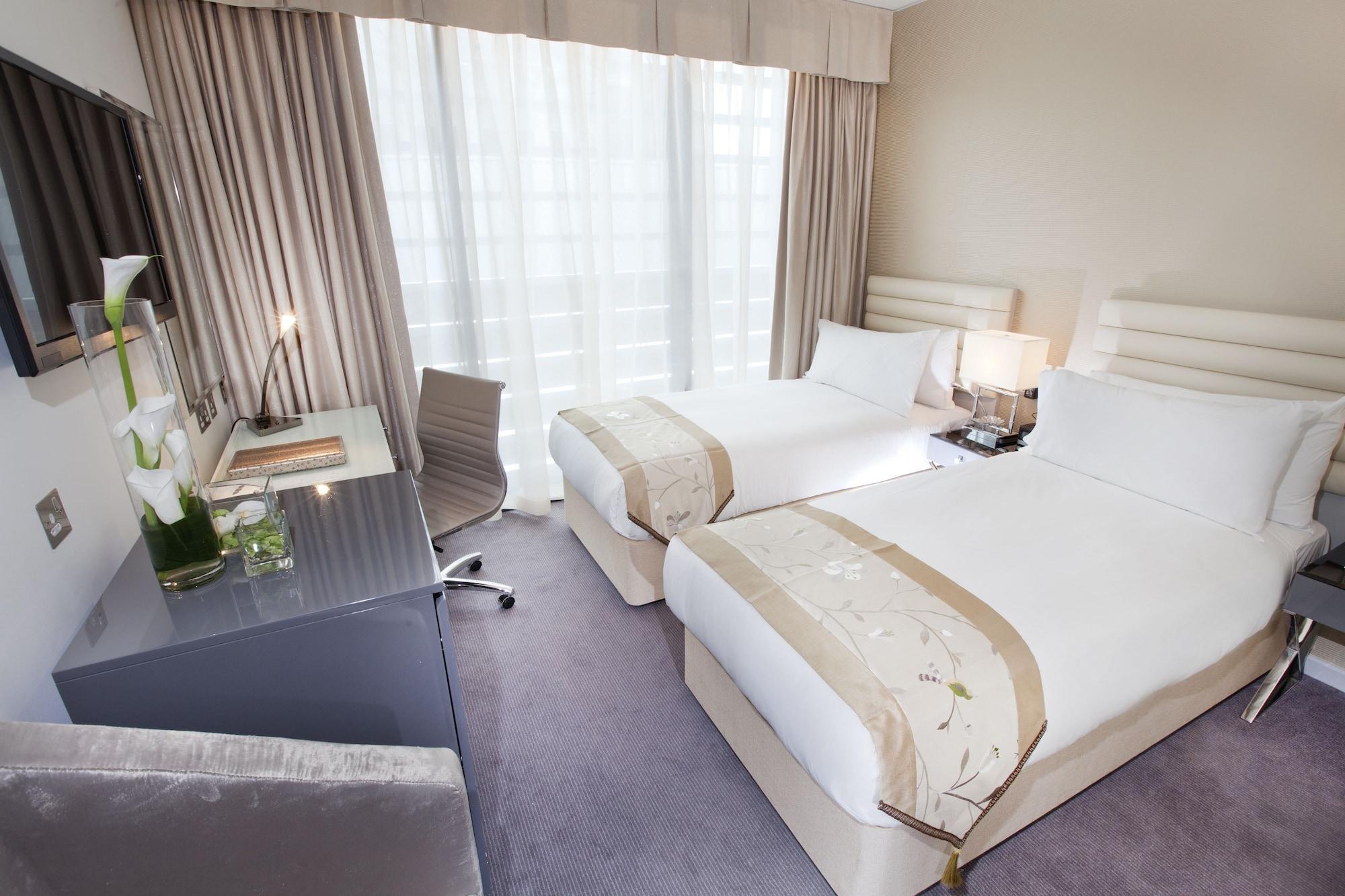 Dorsett Shepherds Bush London Bagian luar foto