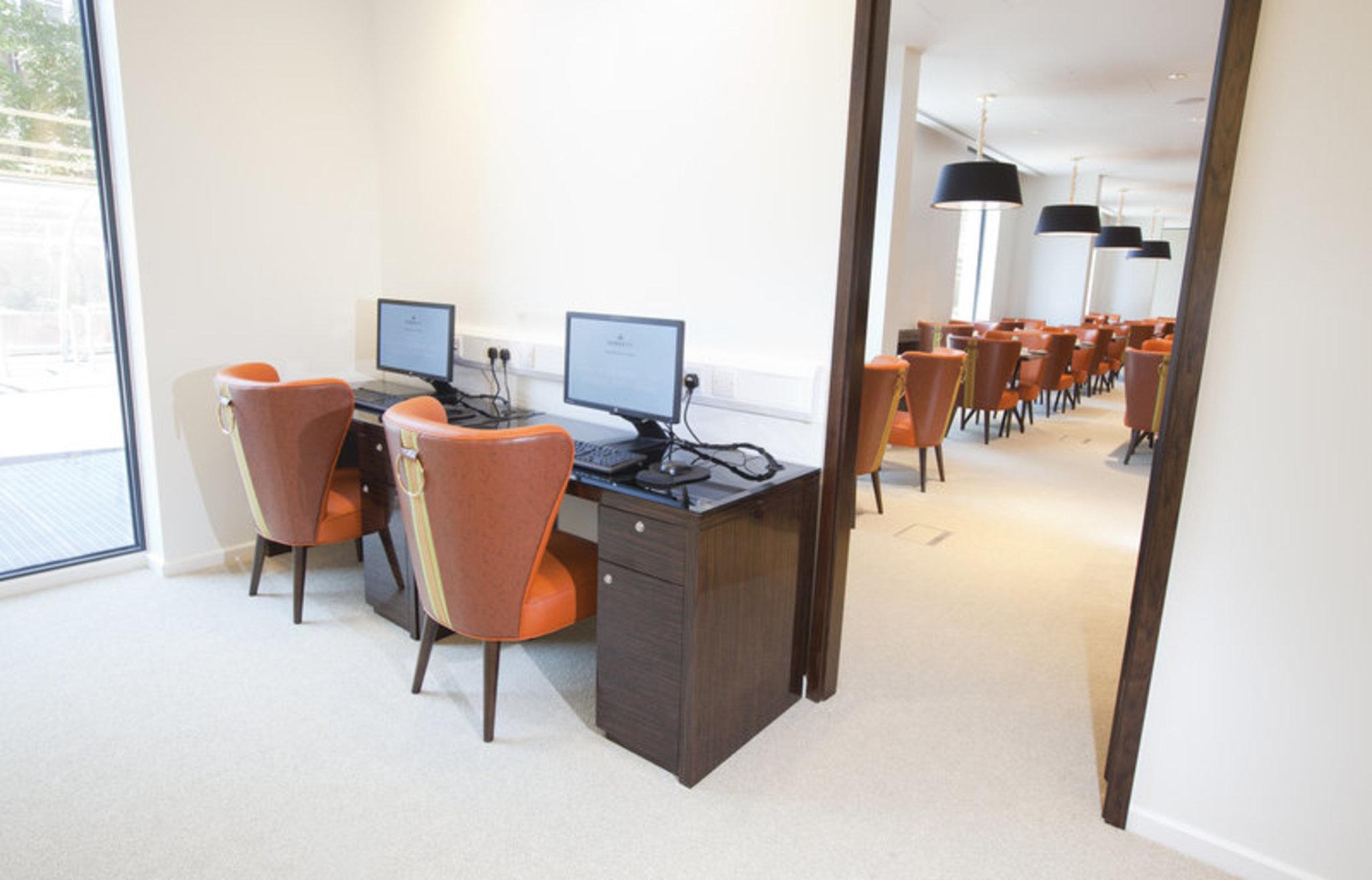 Dorsett Shepherds Bush London Bagian luar foto