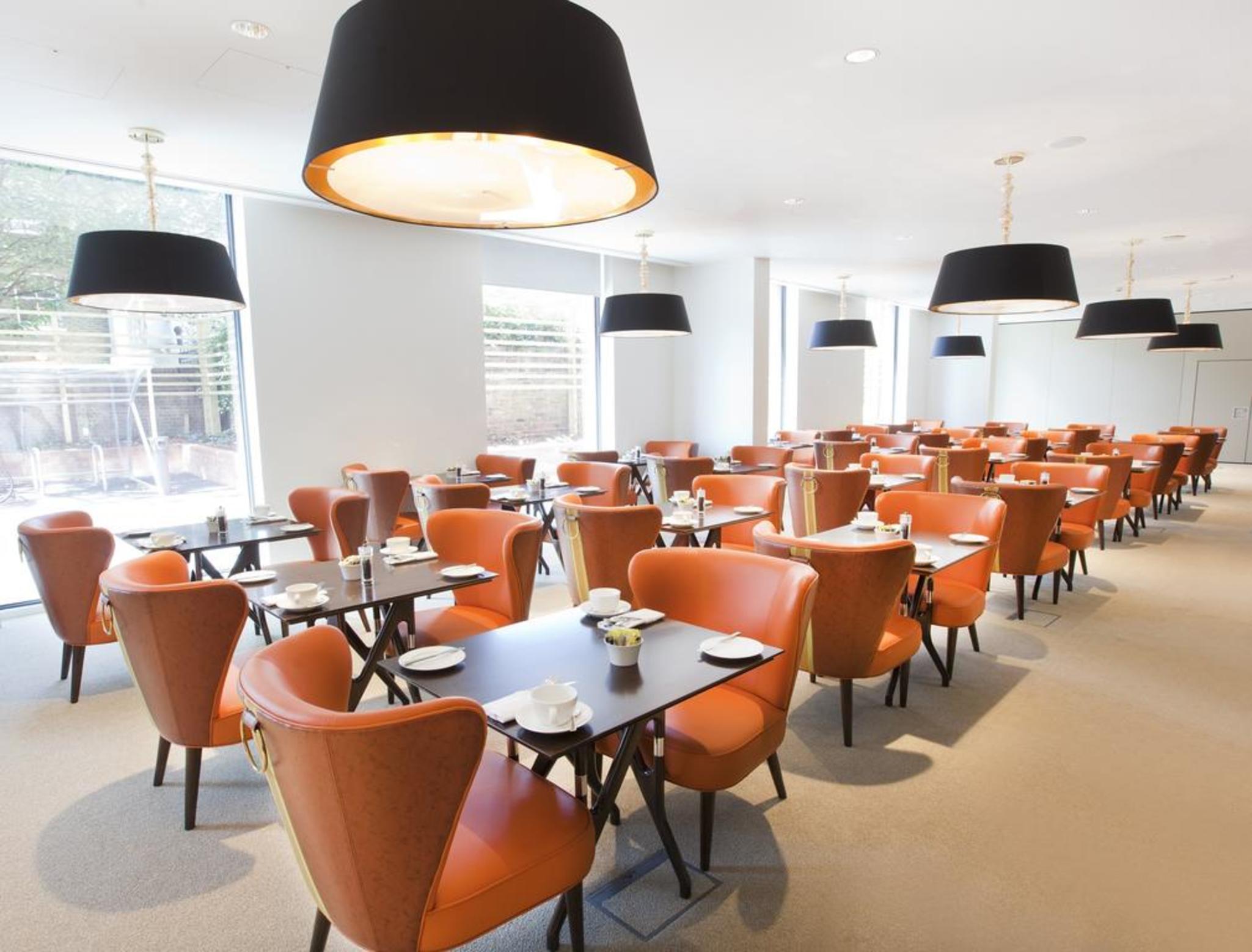 Dorsett Shepherds Bush London Bagian luar foto