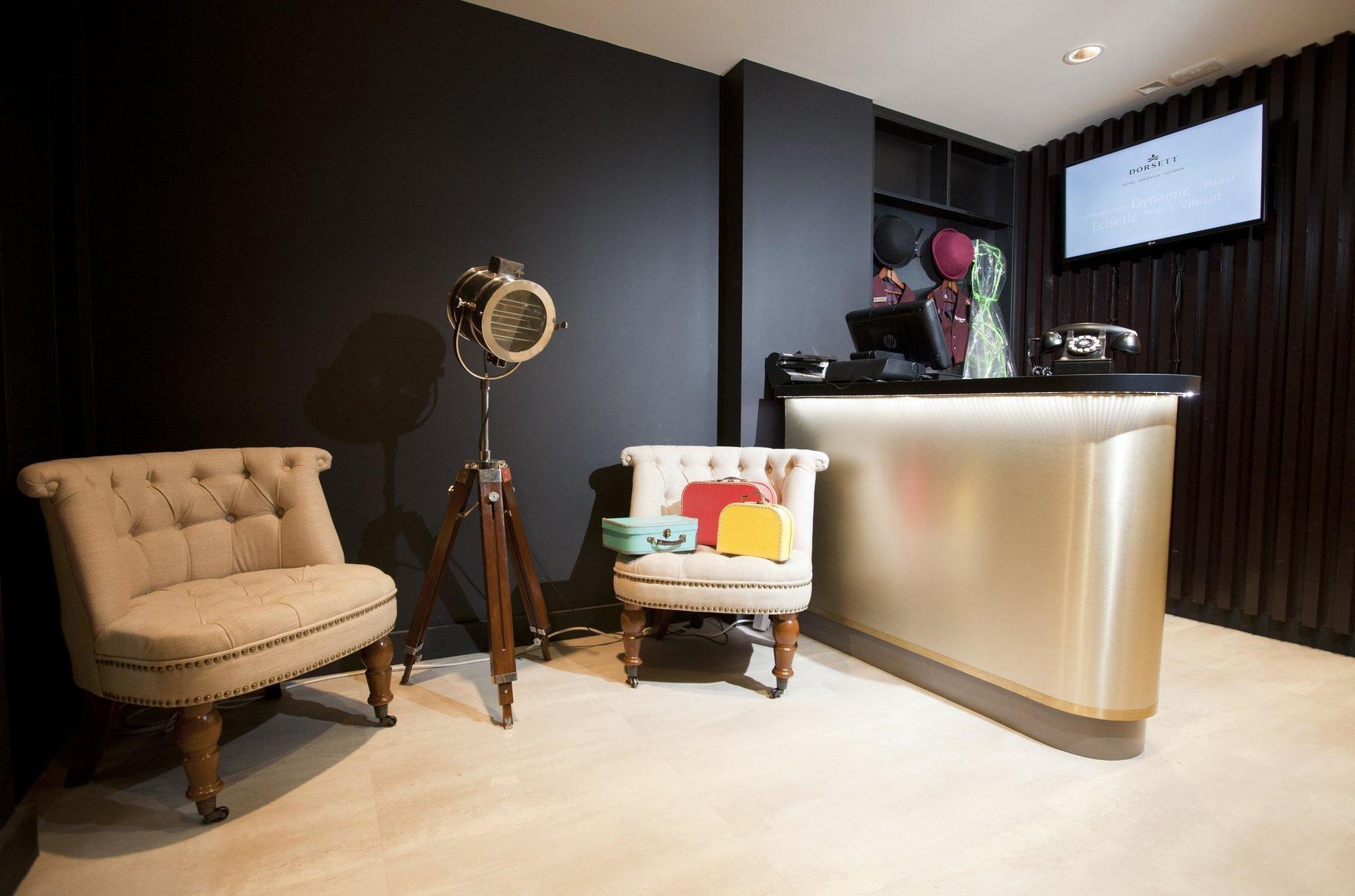 Dorsett Shepherds Bush London Bagian luar foto